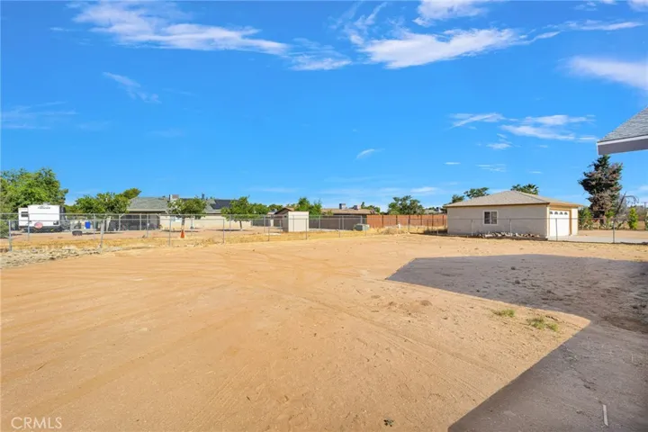 12810 Navajo, Apple Valley, California 92308