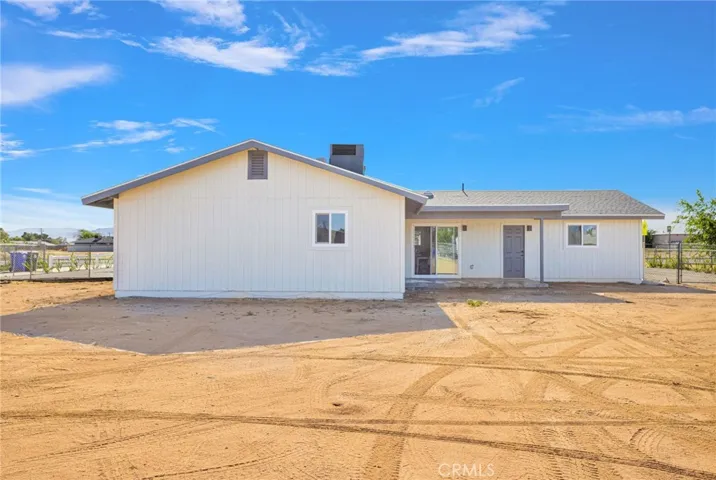 12810 Navajo, Apple Valley, California 92308
