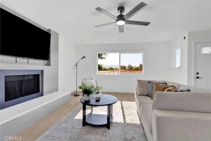 12810 Navajo, Apple Valley, California 92308