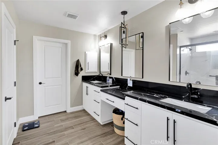 12744 Pauhaska, Apple Valley, California 92308