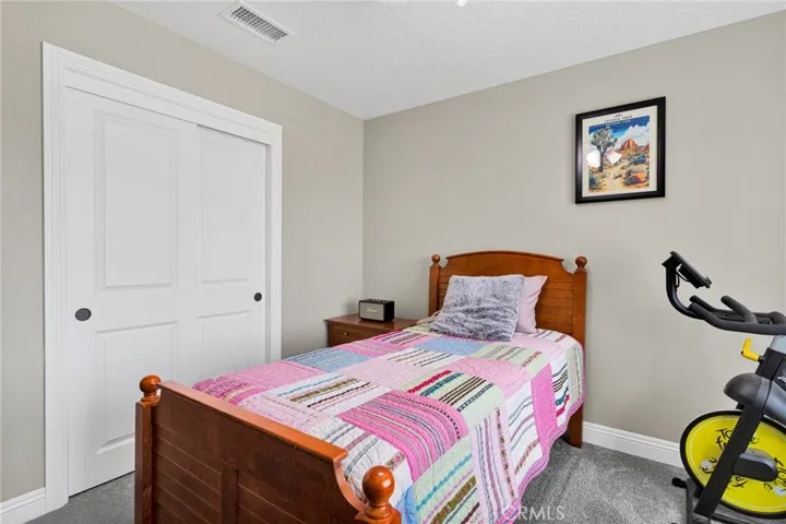 12744 Pauhaska, Apple Valley, California 92308