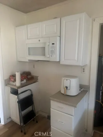 15957 K, Mojave, California 93501
