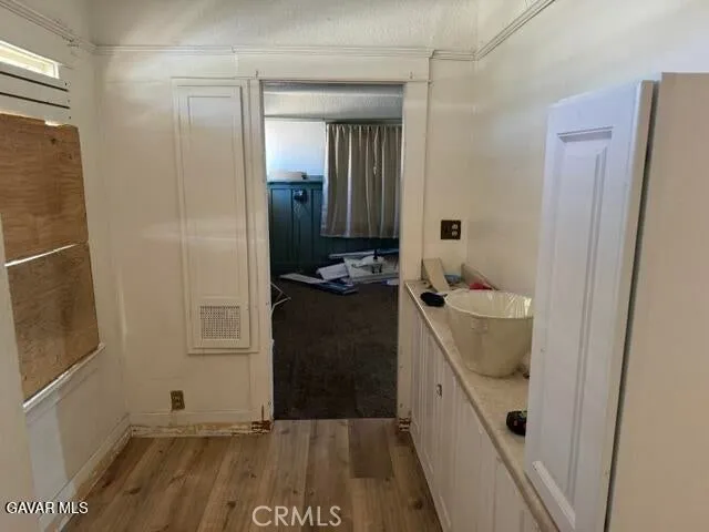 15957 K, Mojave, California 93501