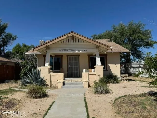 15957 K, Mojave, California 93501