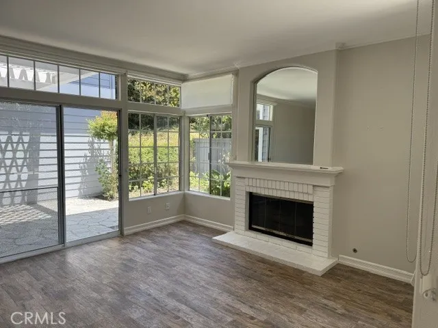 LR with fireplace