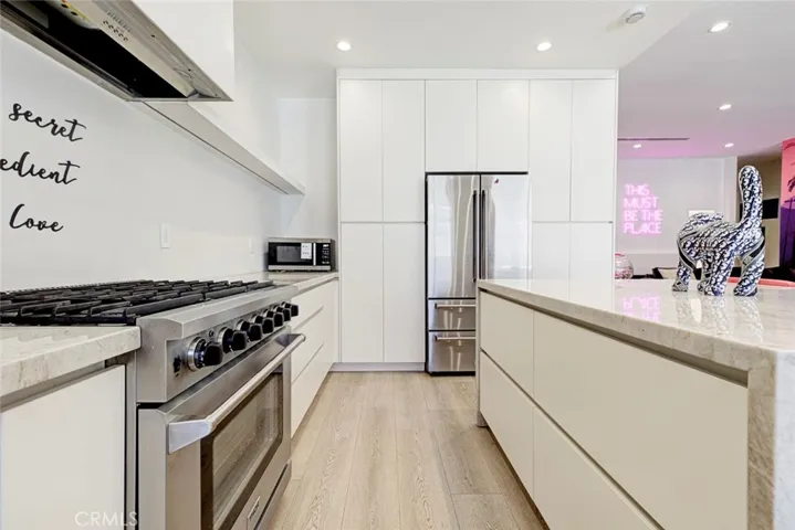 2743 Keystone St., Burbank, California 91504