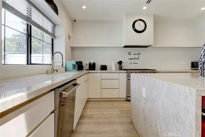 2743 Keystone St., Burbank, California 91504