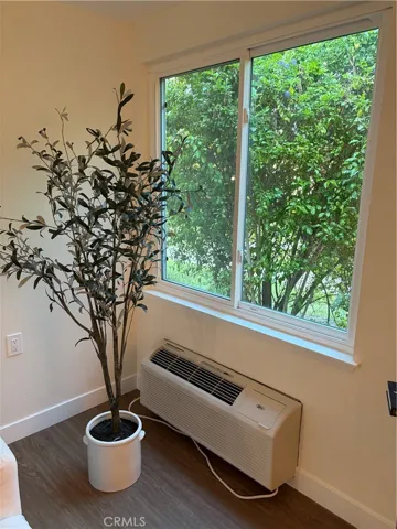 Air/heater wall unit
