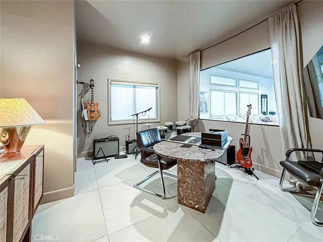 Recording Studio Or Bedroom 5