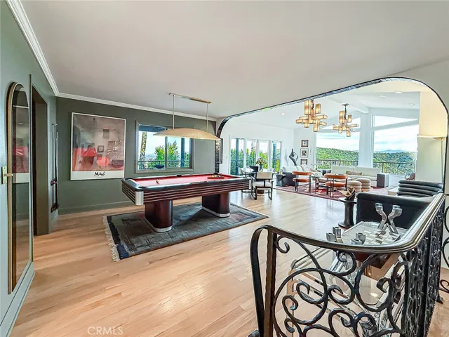 Living/Dining Area