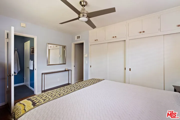 6237 Belmar Avenue, Tarzana, California 91335