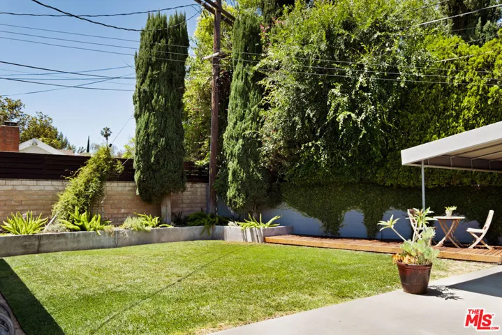6237 Belmar Avenue, Tarzana, California 91335