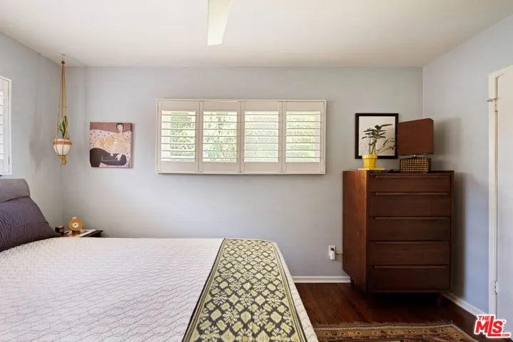 6237 Belmar Avenue, Tarzana, California 91335