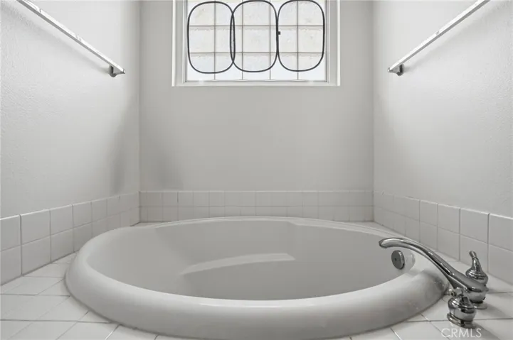 Soaking Tub