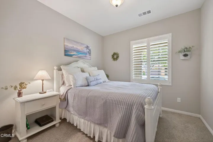 22-web-or-mls-UpmarketMedia-672Xan-021