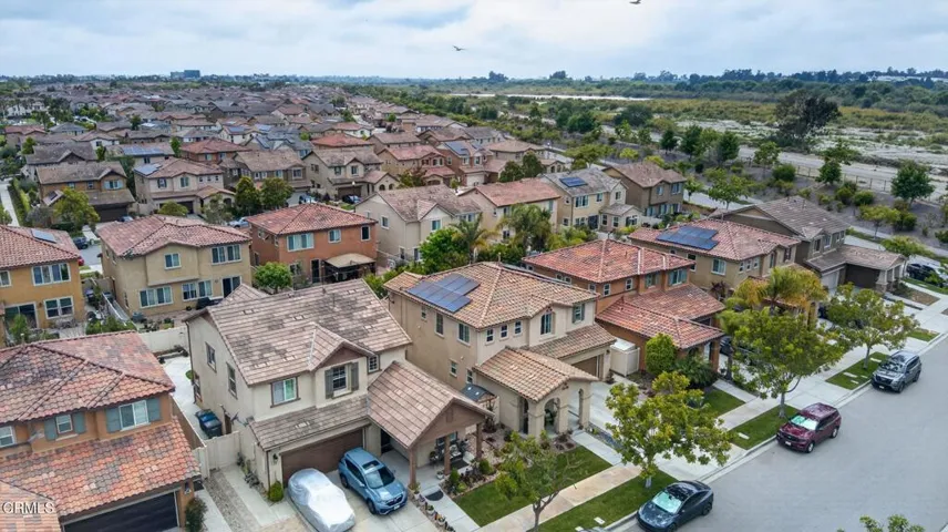 62-web-or-mls-UpmarketMedia-672Xan-Aer-0