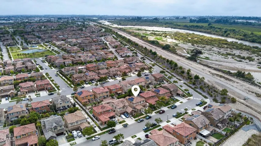 65-web-or-mls-UpmarketMedia-672Xan-Aer-0