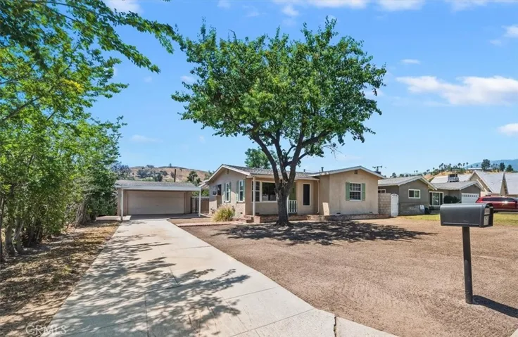 3524 N Stoddard, San Bernardino, California 92405