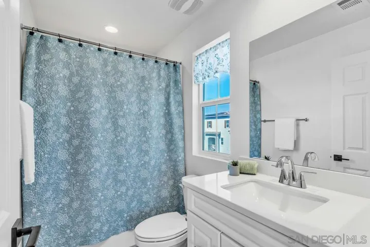 2811 Safflower, Spring Valley, California 91977