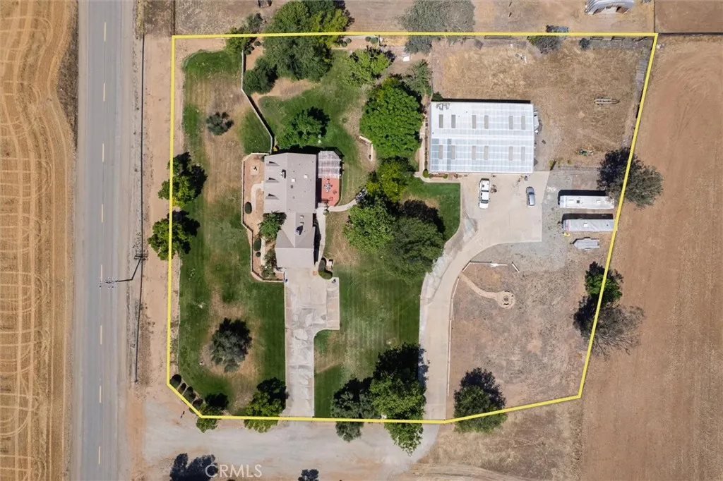 Aerial view.  Borders are estimated.