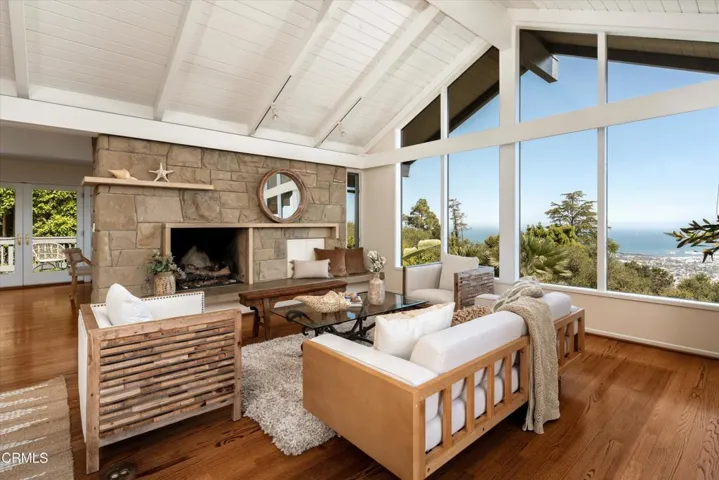 great room towards fireplace,jpg
