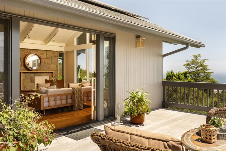 deck towards greatroom