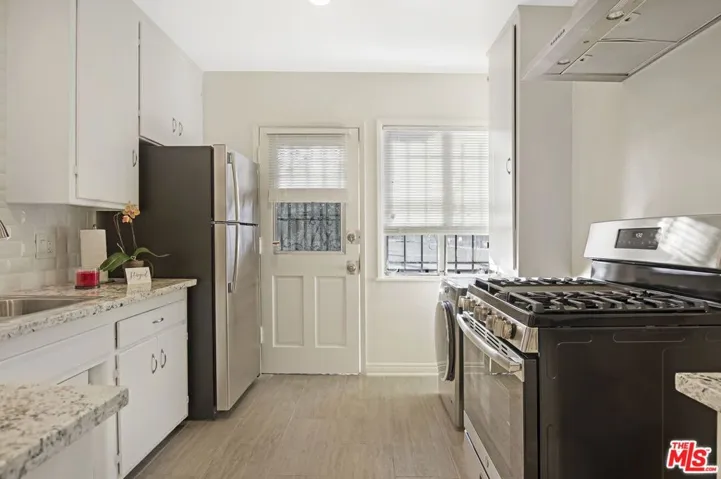 4058 Kitchen from Dining Area