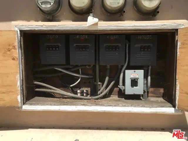 Triplex Exterior Unit Electric