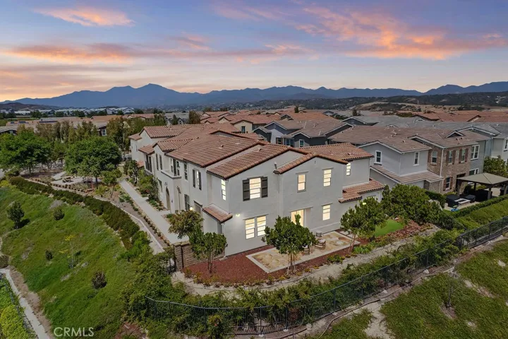 10 Jaripol, Rancho Mission Viejo, California 92694