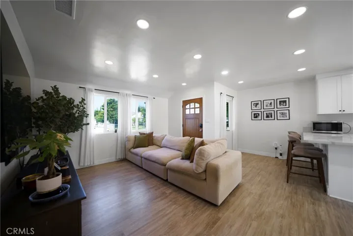 412 S Bedford, La Habra, California 90631
