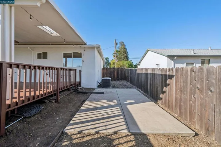 Enclosed Dog Run Area