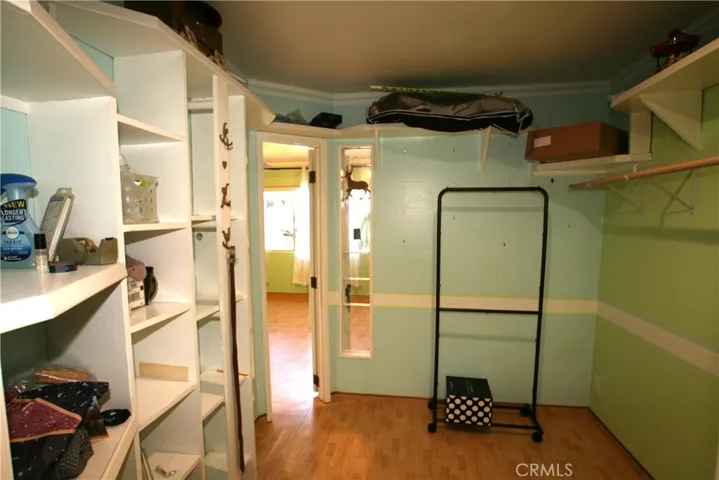 Walk in closet