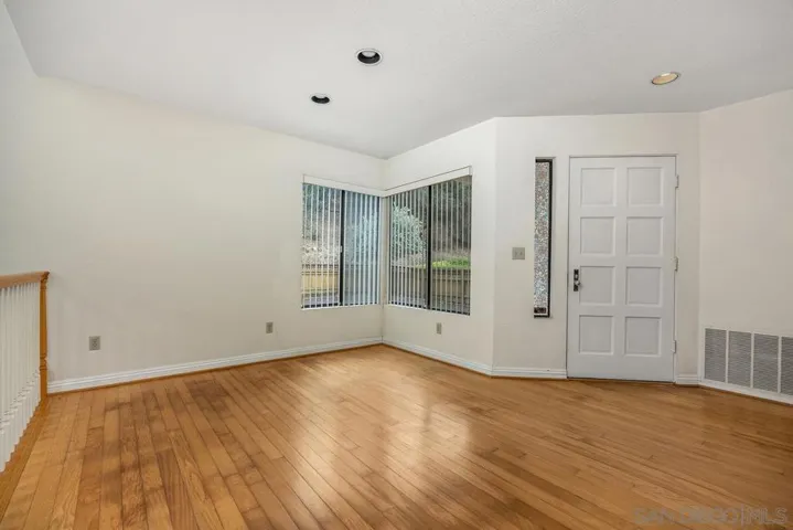 6448 Caminito Listo, San Diego, California 92111