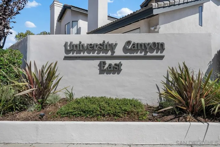 6448 Caminito Listo, San Diego, California 92111