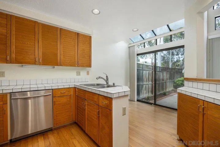 6448 Caminito Listo, San Diego, California 92111