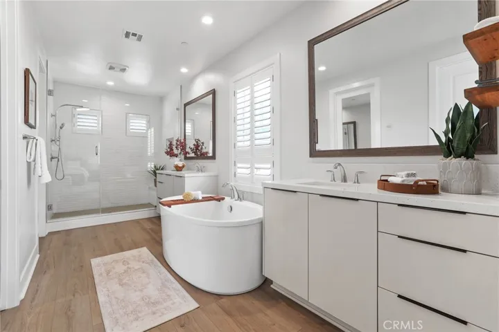 190 Wild Flower, Lake Forest, California 92630