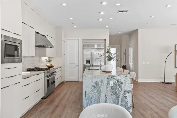 190 Wild Flower, Lake Forest, California 92630