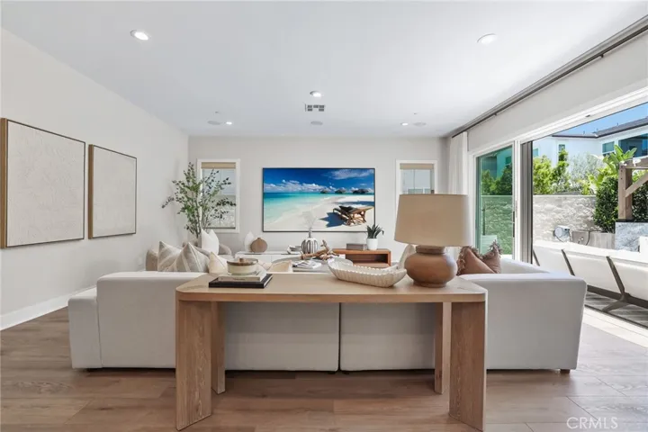 190 Wild Flower, Lake Forest, California 92630