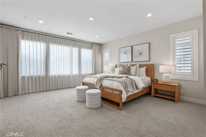 190 Wild Flower, Lake Forest, California 92630