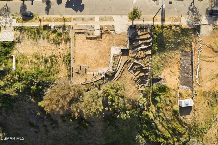 20-web-or-mls-558 Erskine Dr20
