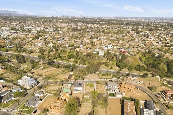30-web-or-mls-558 Erskine Dr30