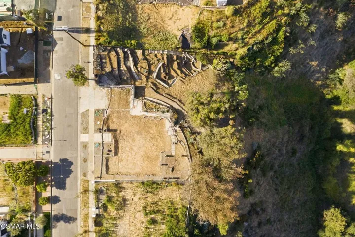 19-web-or-mls-558 Erskine Dr19