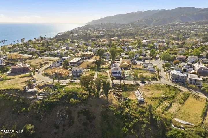 24-web-or-mls-558 Erskine Dr24