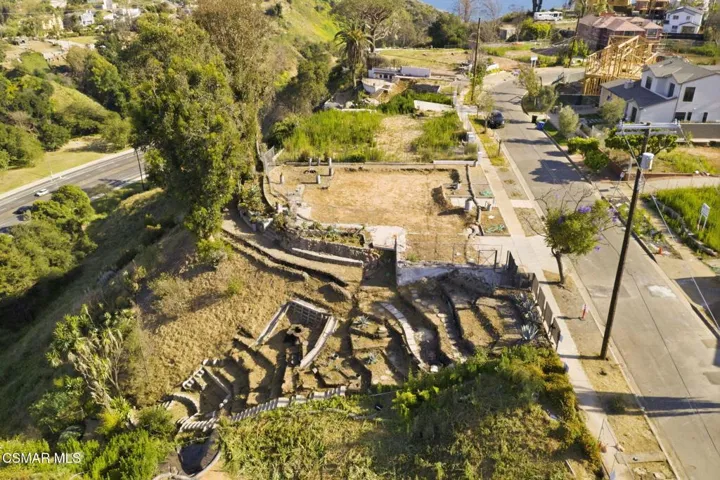 9-web-or-mls-558 Erskine Dr9