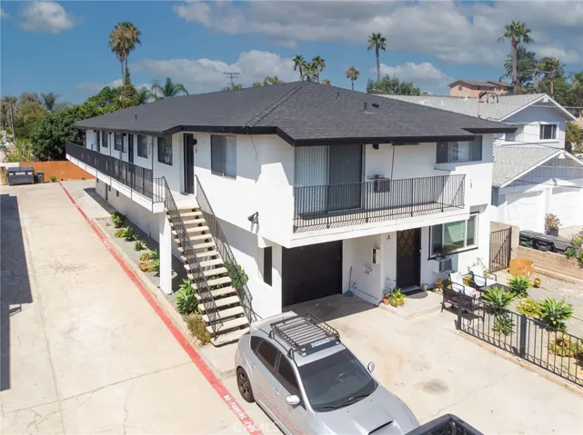 226 N Citrus Avenue A, Vista, California 92084