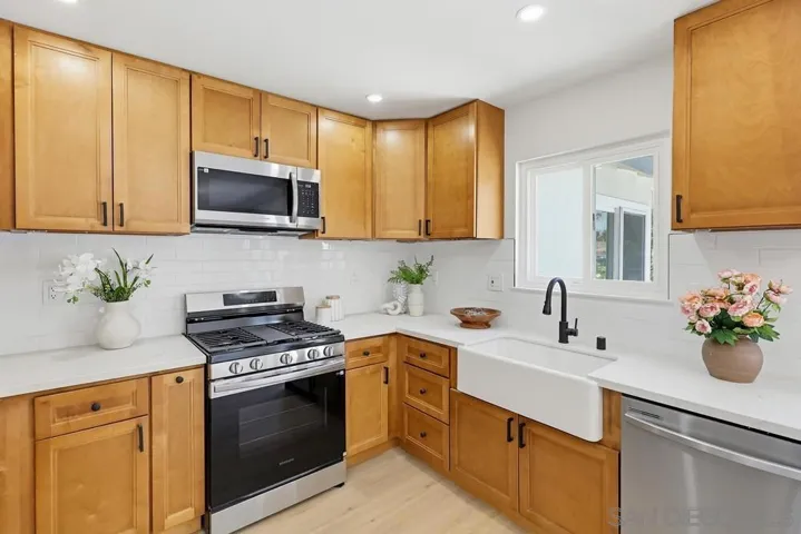 569 Gold Dr., Oceanside, California 92057