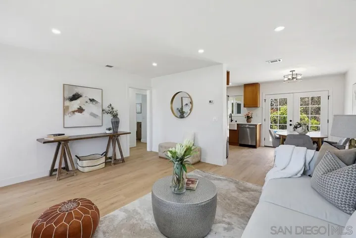569 Gold Dr., Oceanside, California 92057