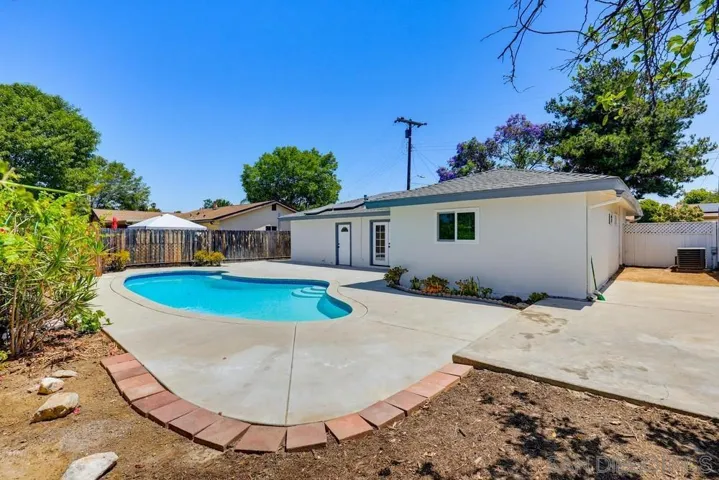 569 Gold Dr., Oceanside, California 92057