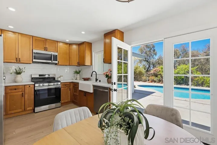 569 Gold Dr., Oceanside, California 92057