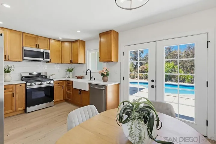 569 Gold Dr., Oceanside, California 92057